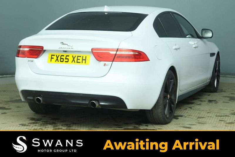 Used Jaguar XE Supercharged 340 HP (250 kW) 2015 White Sedan