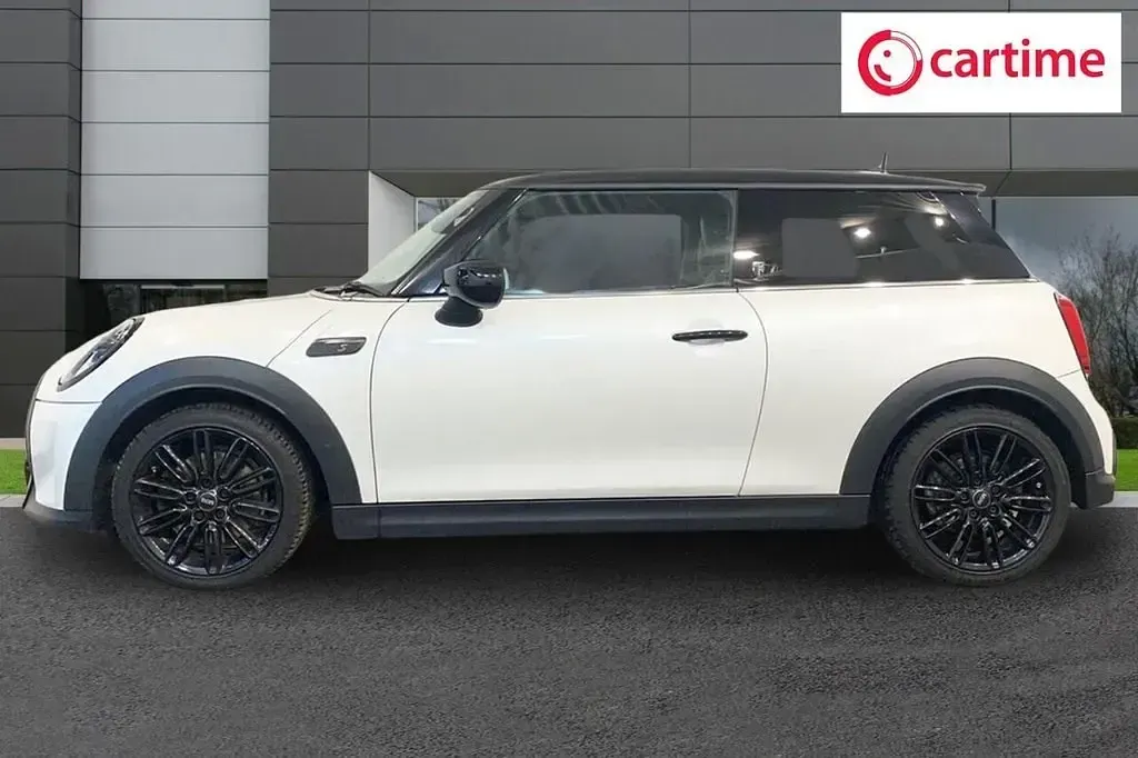 Second-hand Mini Cooper S Exclusive 178 CP (130 kW) 2023 Alb Hatchback