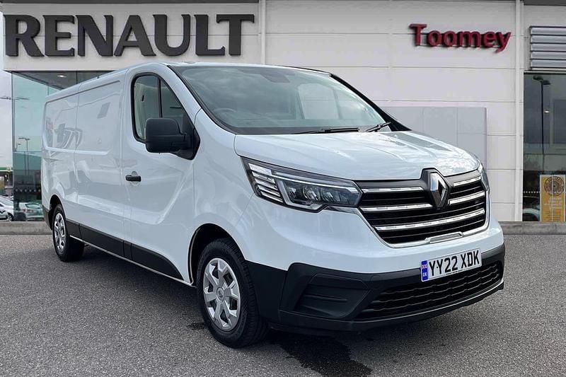 White Used 2022 Renault Trafic Business Van | £13,795 (Fair price) - Image 1/1