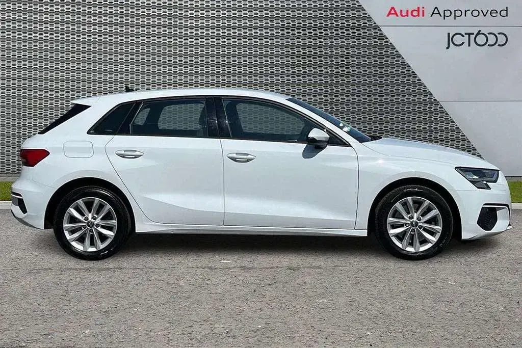 Used Audi A3 147 HP (108 kW) 2020 White Sedan