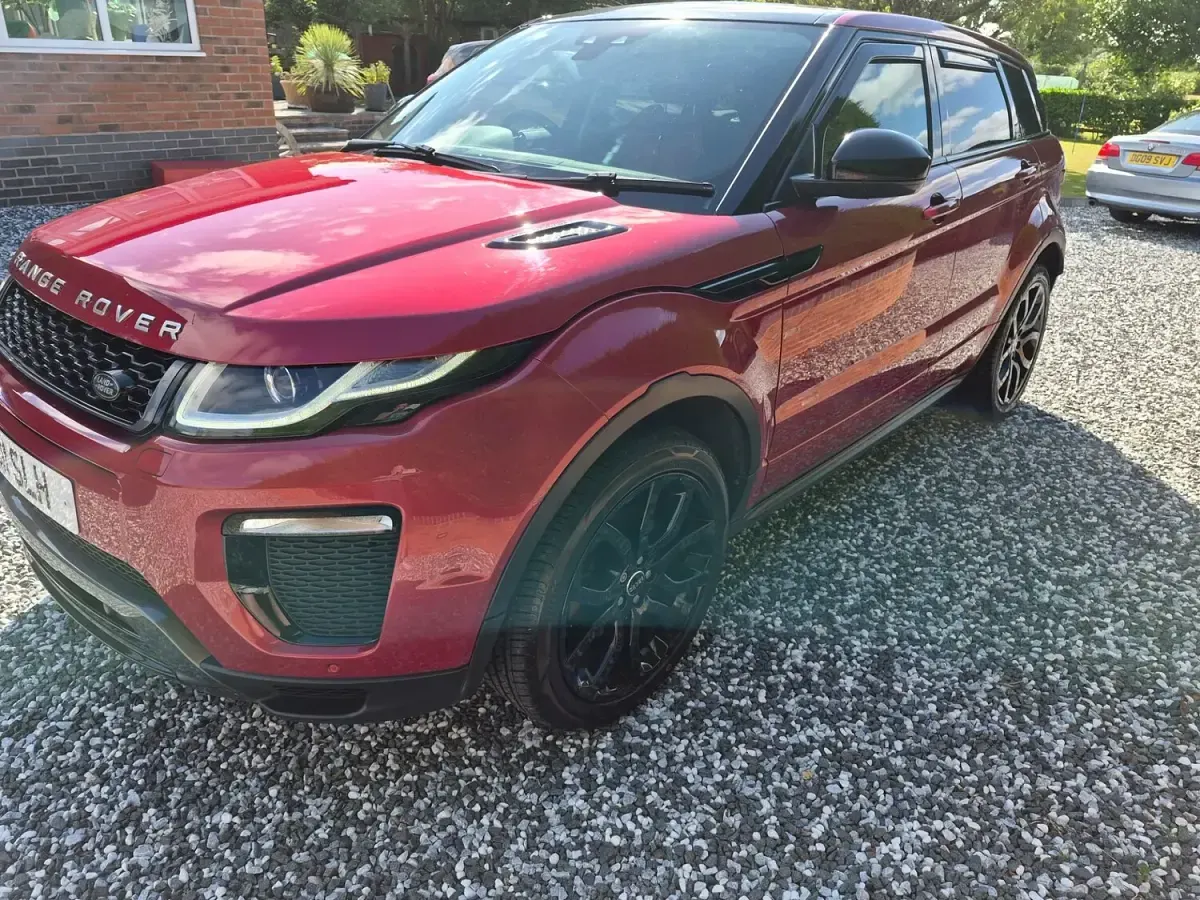 Used Land Rover Range Rover evoque HSE Dynamic 2015 Red Estate