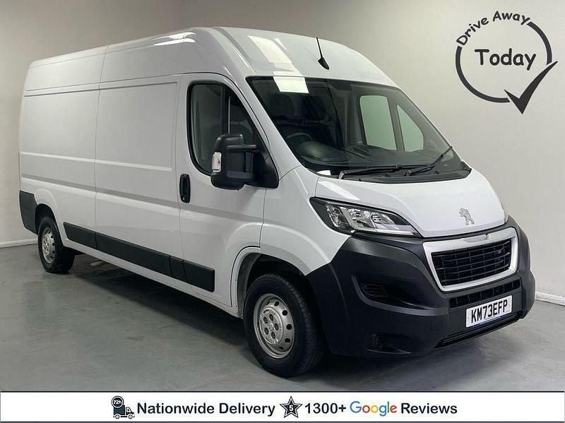 White Used 2023 Peugeot Boxer Premium Van | £17,450 (Fair price) - Image 1/4