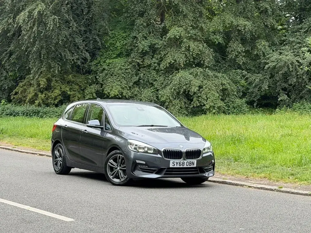 Used BMW 220 Sport Line 190 HP (139 kW) 2018 Grey MPV