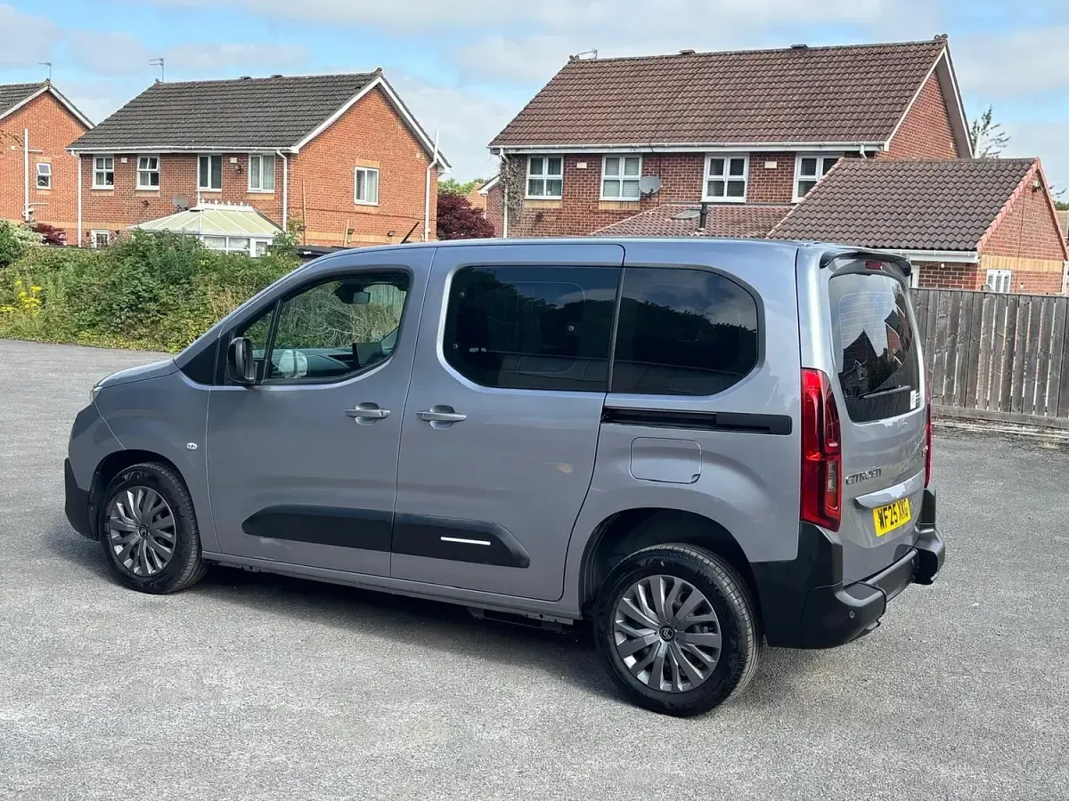 New Citroën Berlingo 2025 Grey MPV