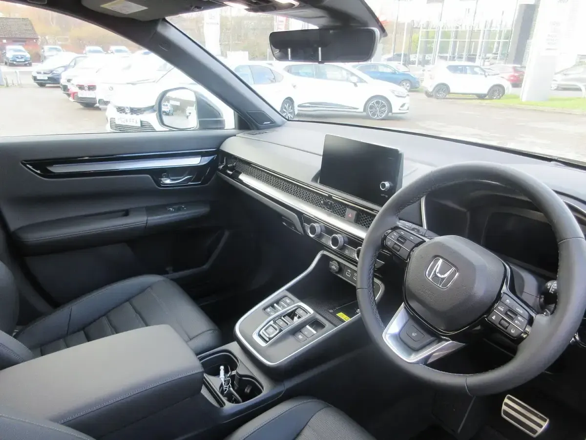 Used Honda CR-V Advance 184 HP (135 kW) 2024 Gold SUV