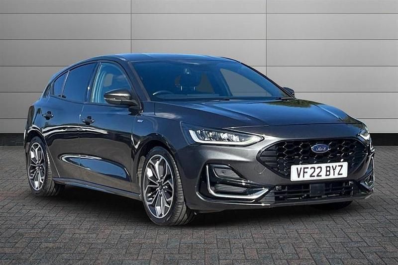 Magnetic Used 2022 Ford Focus ST-Line Hatchback | £15,700 (A bit pricey) - Image 1/4