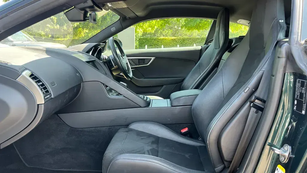 Used Jaguar F-Type R-Dynamic 300 HP (220 kW) 2019 Green Coupe