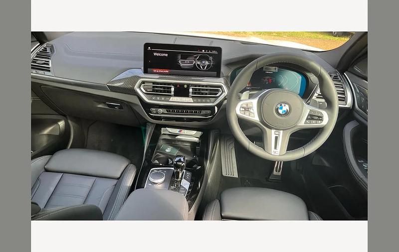 Used BMW X4 M Sport 360 HP (264 kW) 2025 White SUV
