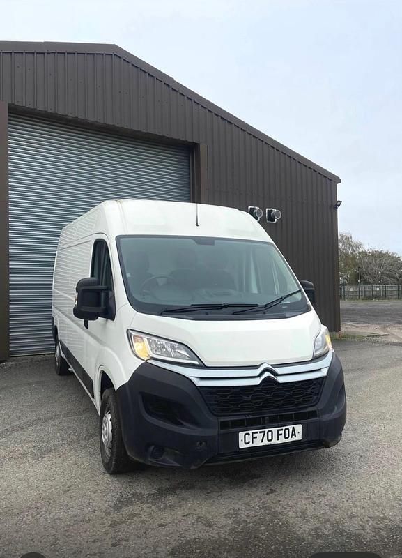 Used Citroën Relay 140 HP (102 kW) 2021 White Van