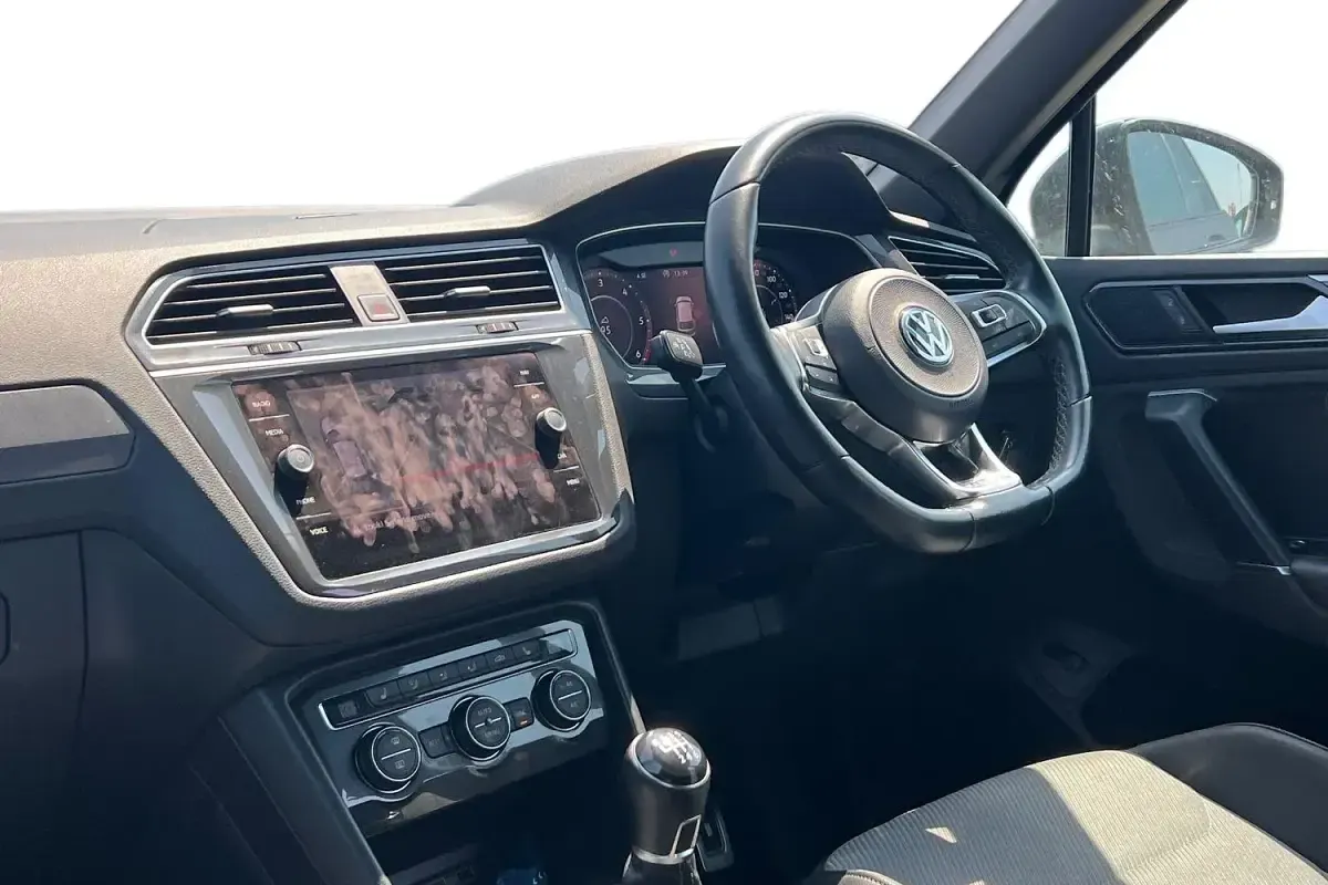 Used VW Tiguan R-line 150 HP (110 kW) 2018 Black SUV