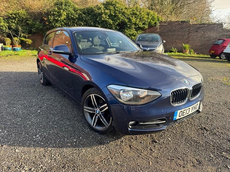Used BMW 118 Sport Line 2013 Blue Hatchback
