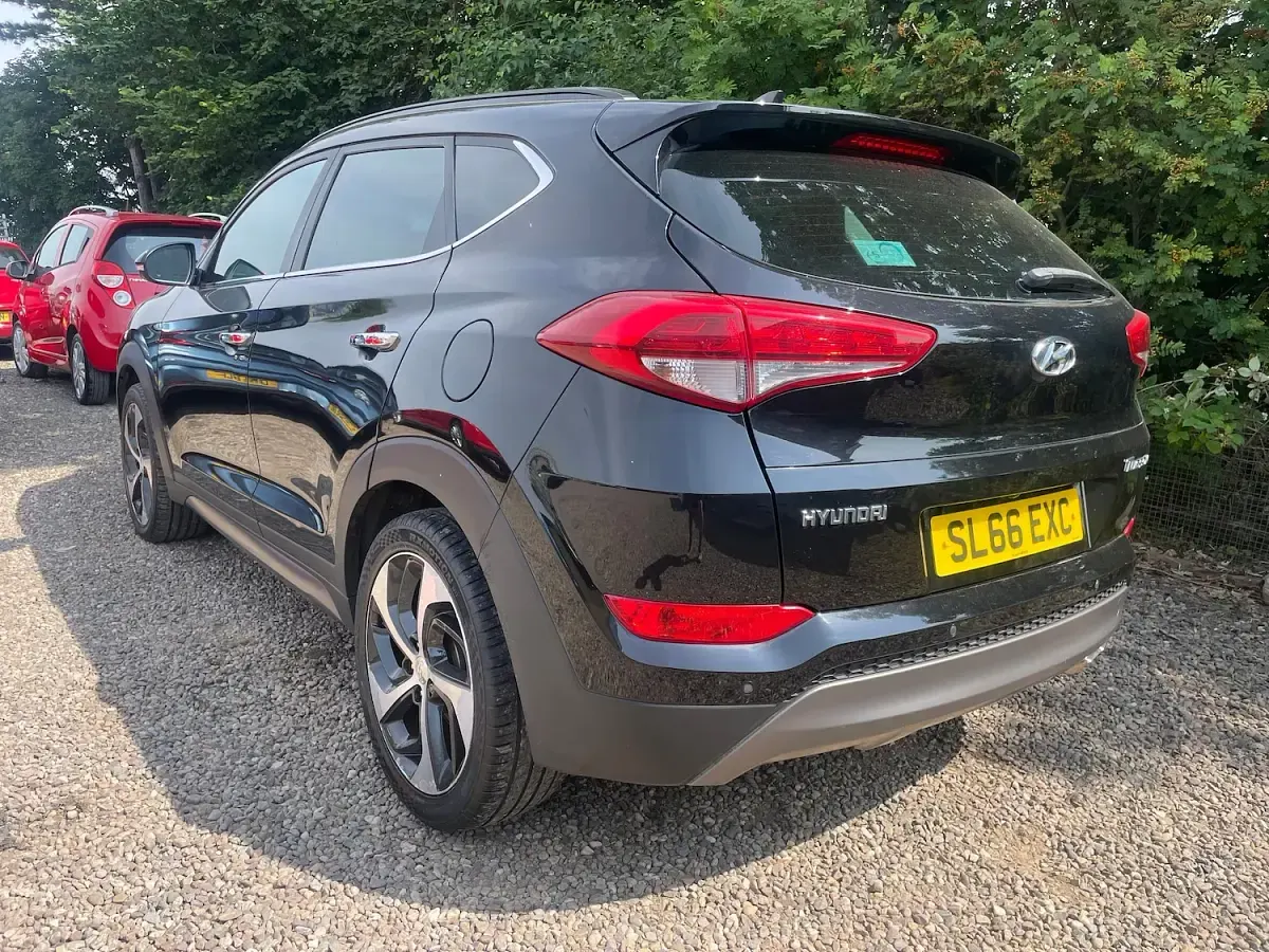 Used Hyundai Tucson Premium SE 136 HP (100 kW) 2016 Black SUV