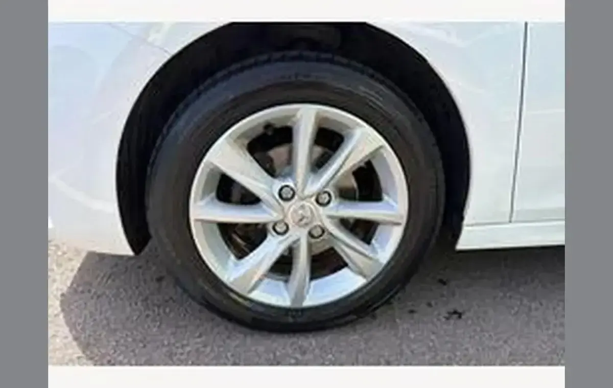 Used Vauxhall Corsa Elite 73 HP (53 kW) 2021 White Hatchback