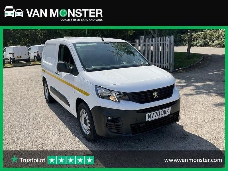 White Used 2020 Peugeot Partner Van | £7,449 (Fair price) - Image 1/4