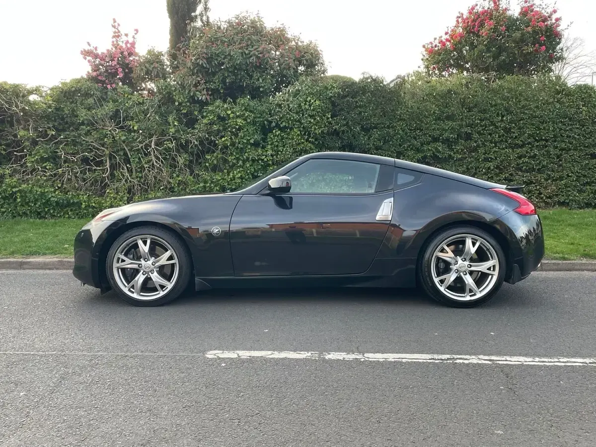 Used Nissan 370Z GT 328 HP (241 kW) 2010 Black Coupe