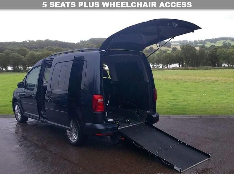 Used VW Caddy Maxi Life S 102 HP (75 kW) 2020 Blue MPV