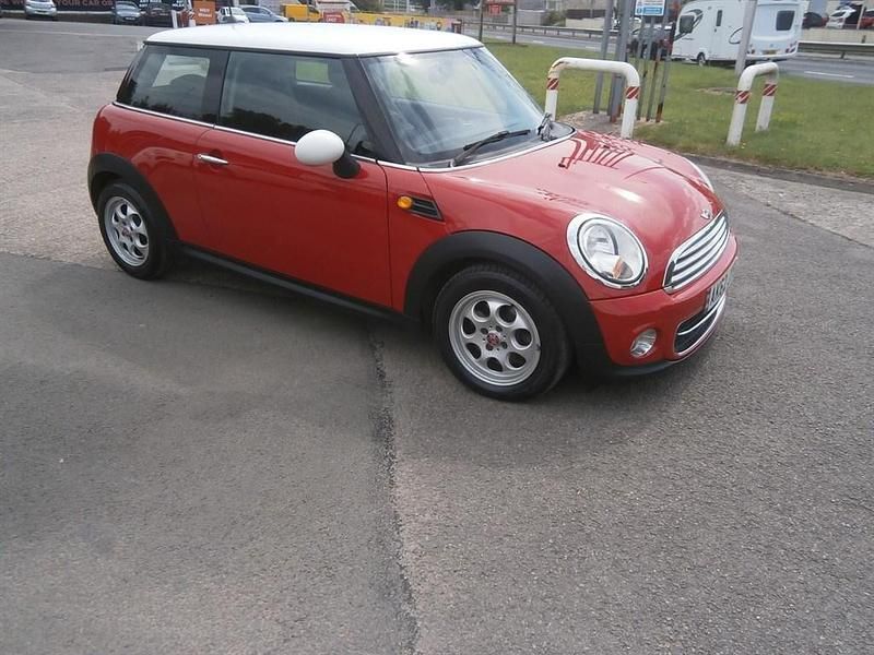 Red Used 2012 Mini Cooper D Hatch Hatchback | £3,995 (Fair price) - Image 1/4
