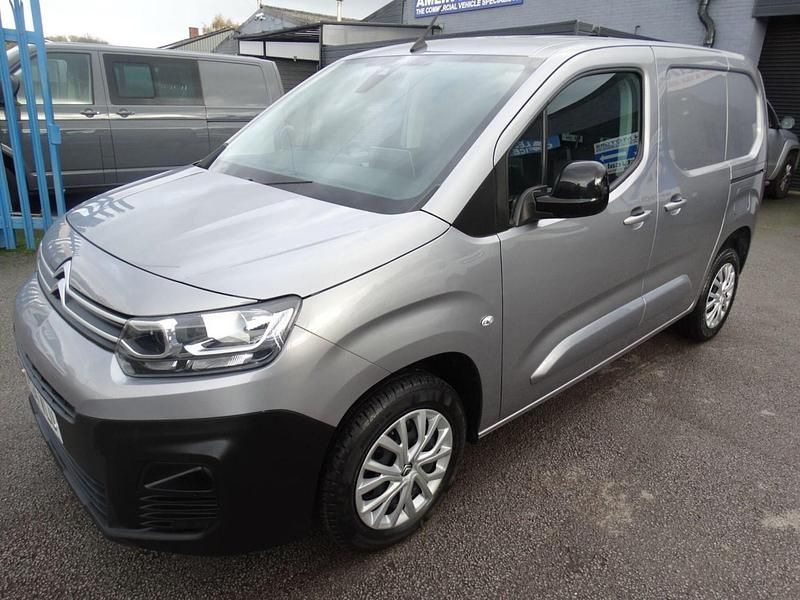 Grey Used 2024 Citroën Berlingo | £12,999 (Fair price) - Image 1/4
