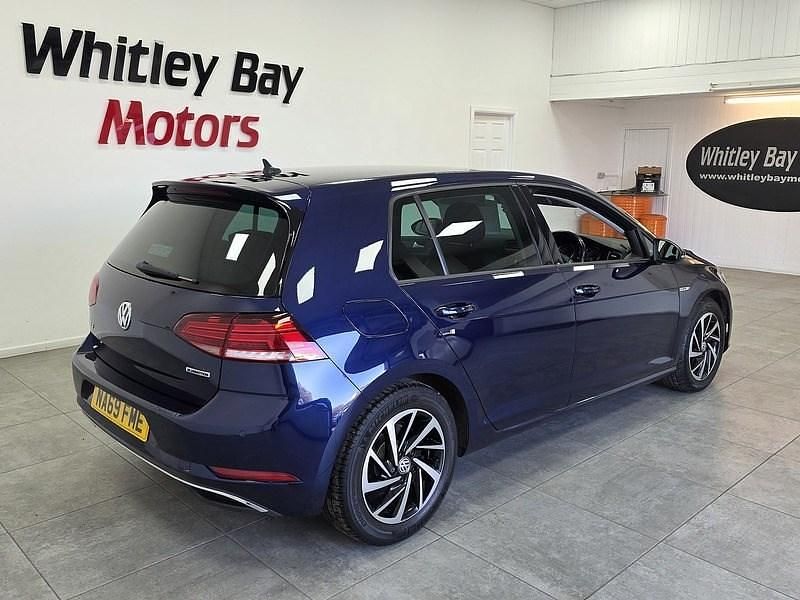 Used VW Golf VII Match 130 HP (95 kW) 2019 Blue Hatchback