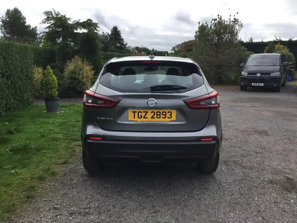 Used Nissan Qashqai Acenta Premium 2021 Grey SUV