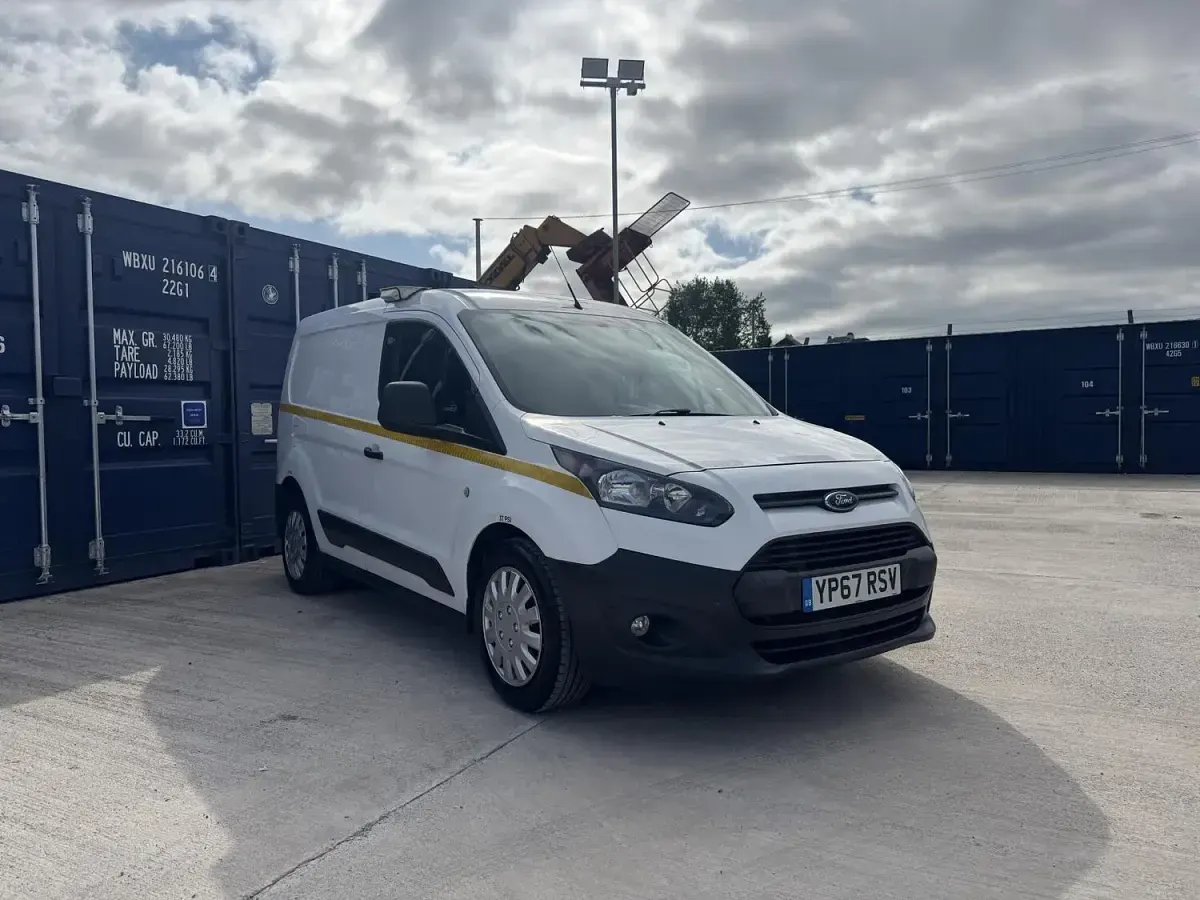 Used Ford Transit 100 HP (73 kW) 2017 White Van
