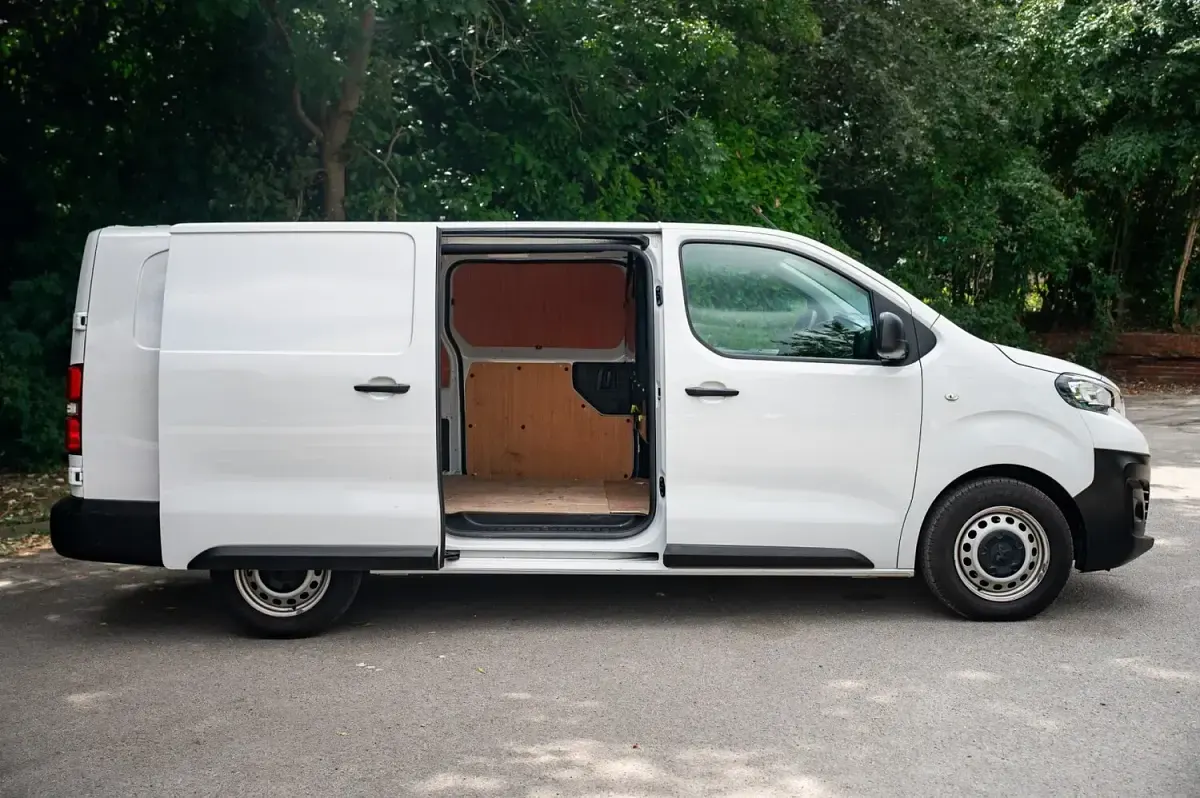 Used Peugeot Expert Premium 2022 White Van