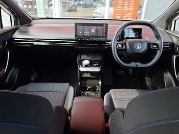 Used MG MG4 EV SE 149 kW (203 HP) 2023 White Hatchback