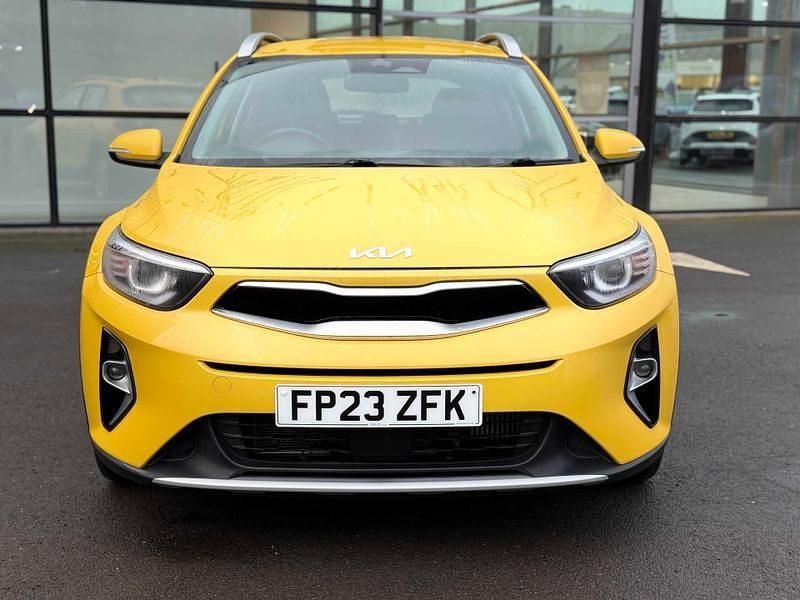 Used Kia Stonic 2023 Yellow SUV