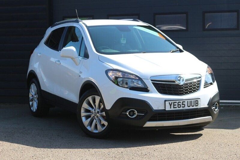 White Used 2015 Vauxhall Mokka SUV | £7,995 (A bit pricey) - Image 1/1