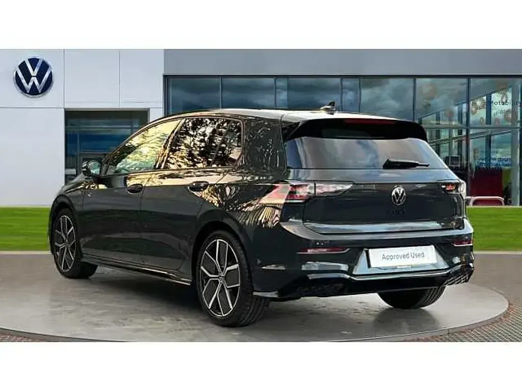 Used VW Golf VIII 150 HP (110 kW) 2026