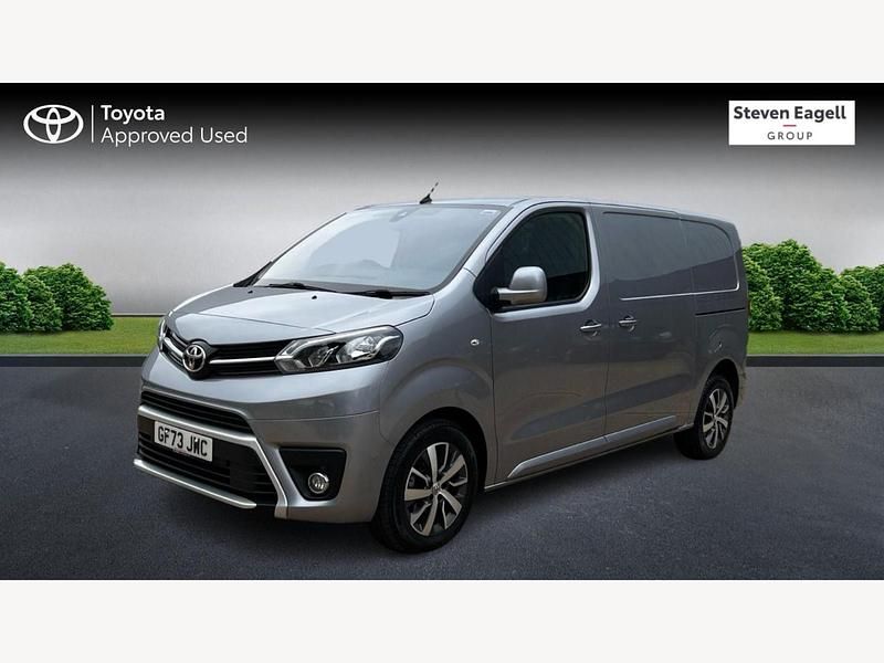 Used Toyota Proace Design 178 HP (130 kW) 2023 Grey MPV