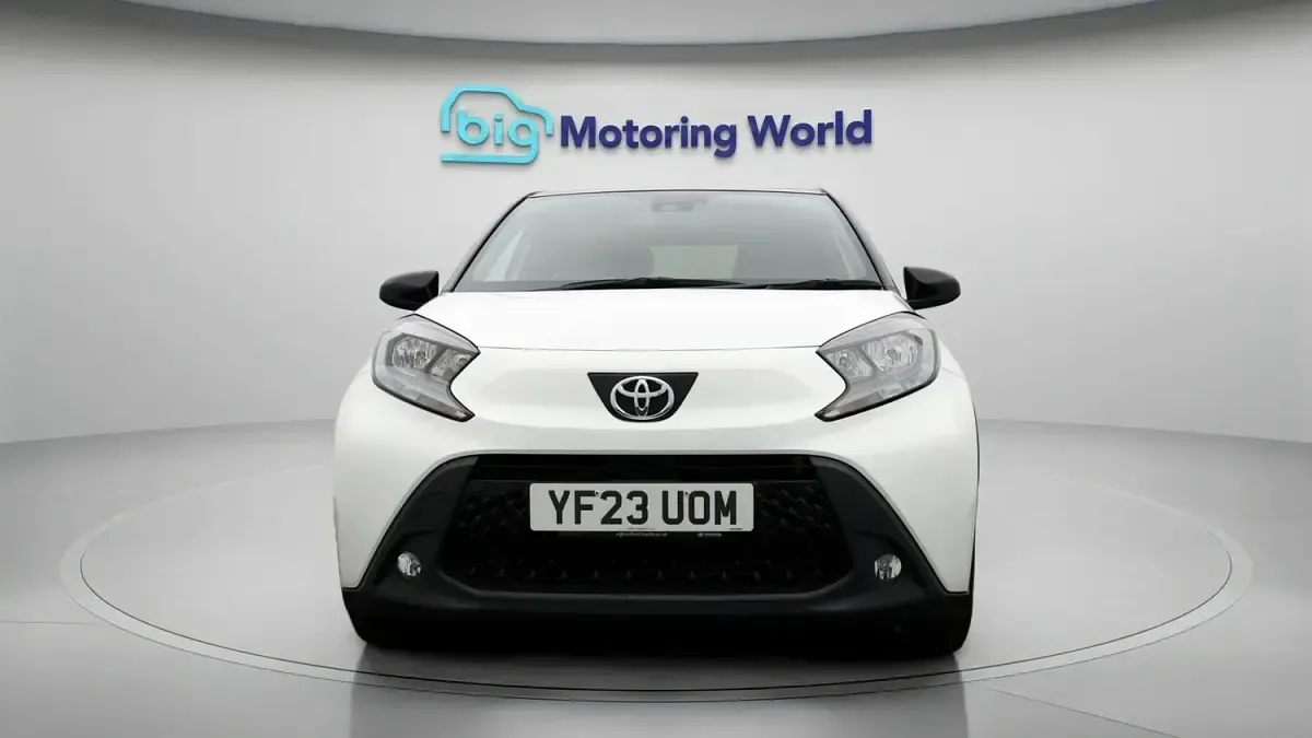 Used Toyota Aygo X 72 HP (52 kW) 2023 White SUV