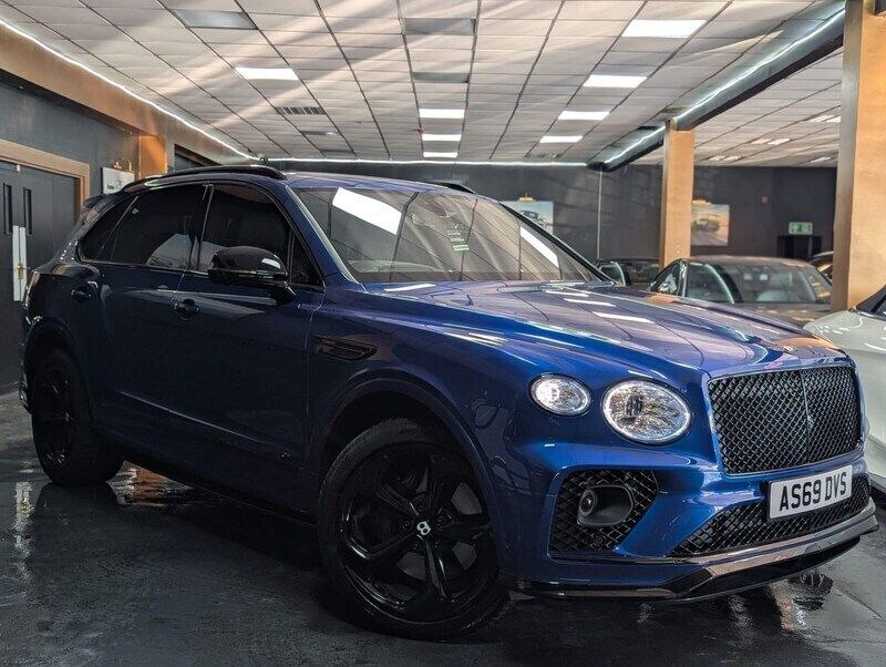 Blue Used 2022 Bentley Bentayga SUV | £132,500 (A bit pricey) - Image 1/4