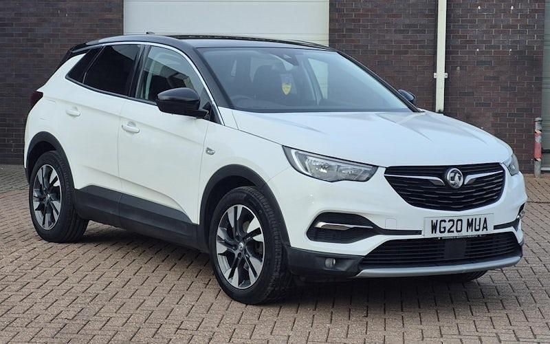 Used Vauxhall Grandland X SRi 131 HP (96 kW) 2020 White SUV