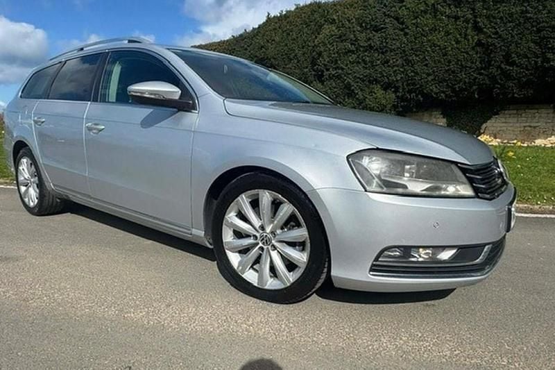 Used VW Passat Sportline 140 HP (102 kW) 2012 Silver Estate