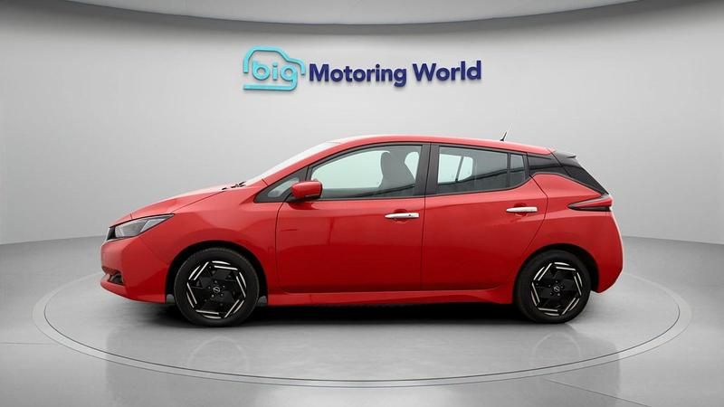 Used Nissan Leaf Acenta 108 kW (148 HP) 2022 Red Hatchback