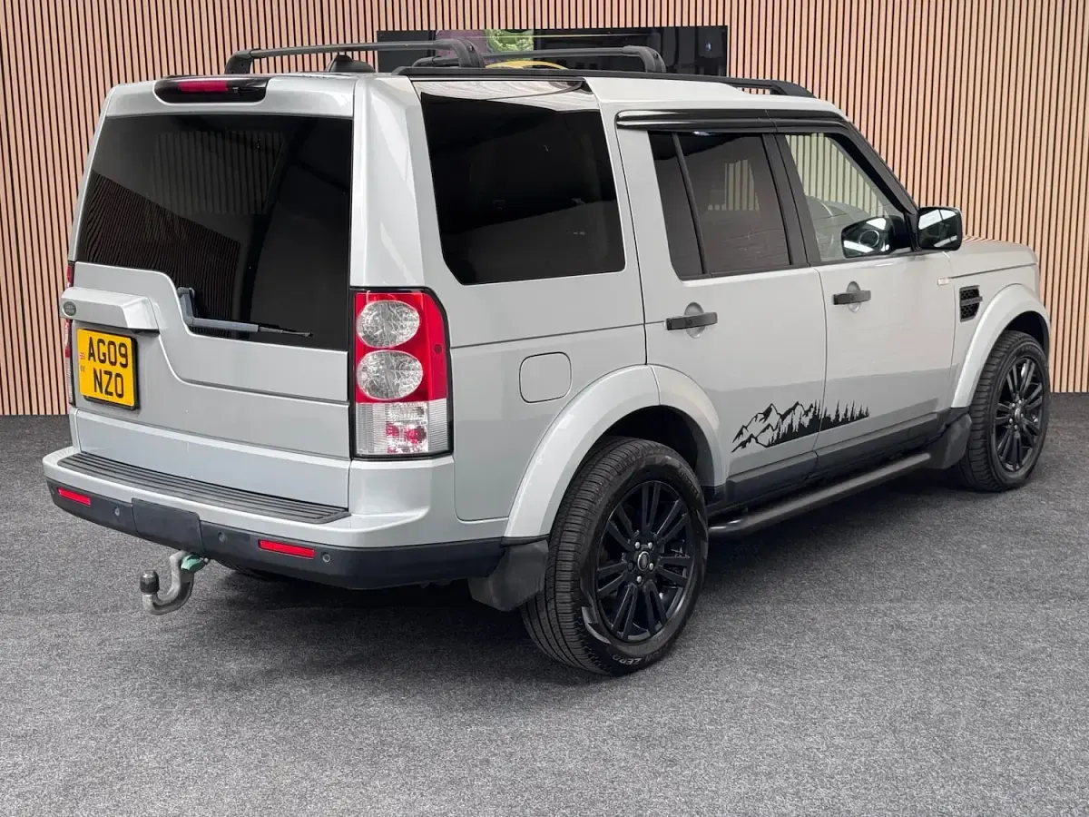 Used Land Rover Discovery 241 HP (177 kW) 2009 Silver SUV