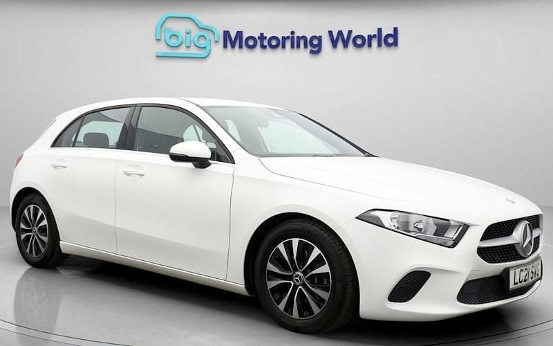 Used 2022 Mercedes A180 SE Hatchback | £16,300 (Super price) - Image 1/4