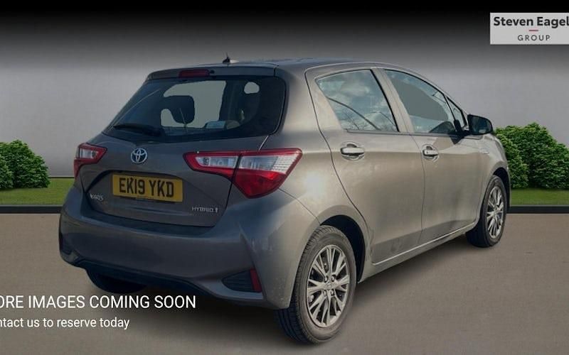 Used Toyota Yaris Hybrid 101 HP (74 kW) 2020 Hatchback