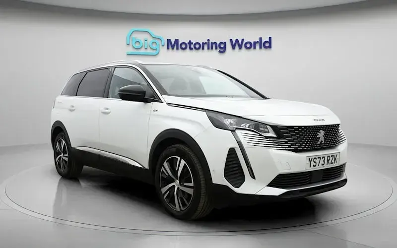 Used Peugeot 5008 GT 131 HP (96 kW) 2023 White SUV