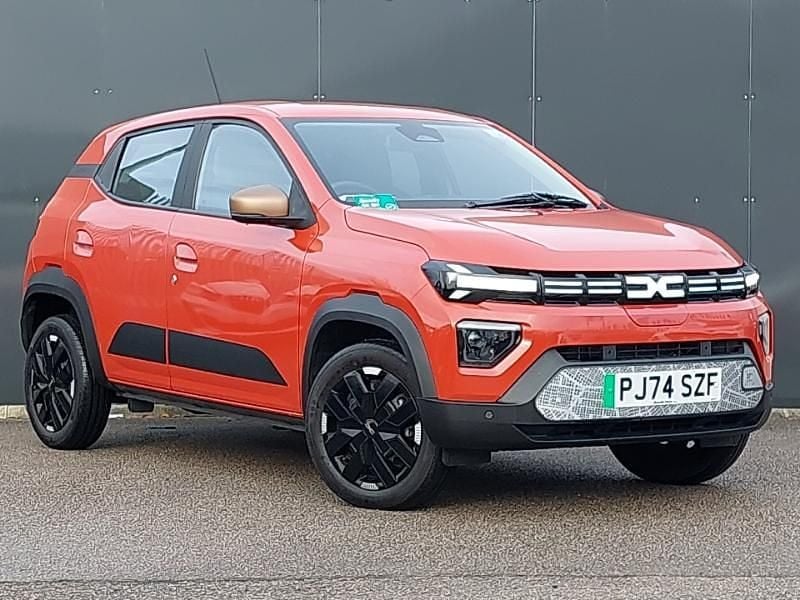 Red Used 2024 Dacia Spring Extreme Hatchback | £10,698 (Fair price) - Image 1/4