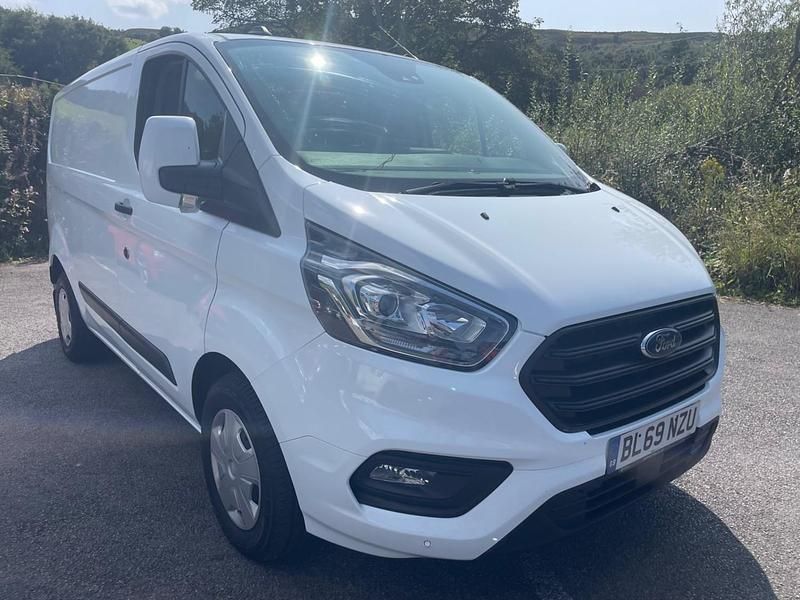 White Used 2020 Ford Transit Custom Trend Van | £9,300 (Super price) - Image 1/4