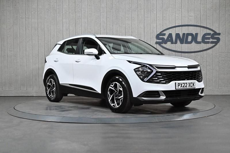 White Used 2022 Kia Sportage SUV | £17,199 (Super price) - Image 1/4