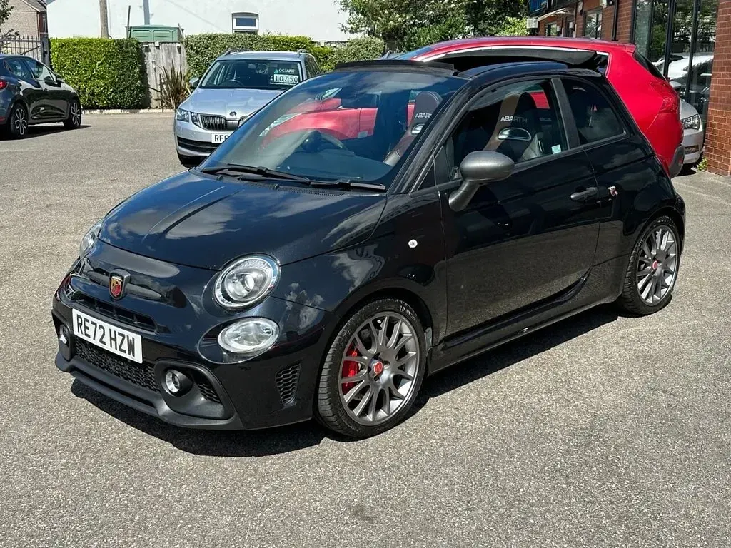 Used Abarth 695C Turismo 180 HP (132 kW) 2022 Black Cabriolet