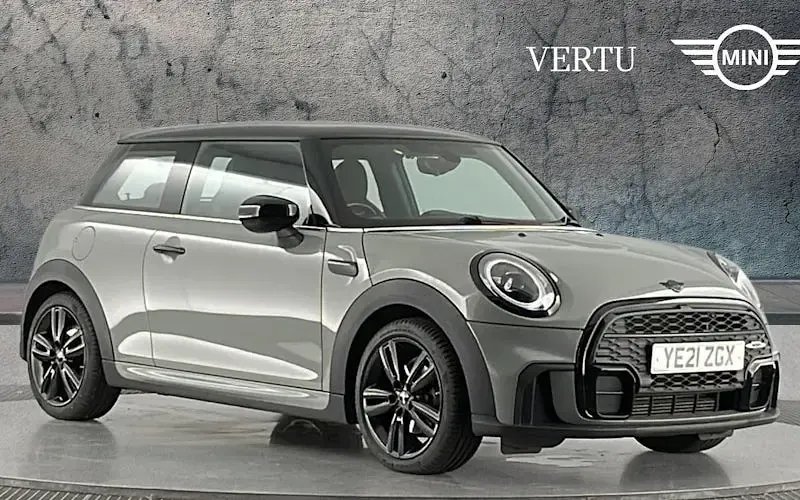 Used Mini Cooper Hatch 136 HP (100 kW) 2021 Hatchback