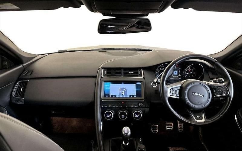 Used Jaguar E-Pace R-Dynamic 150 HP (110 kW) 2019 Black SUV