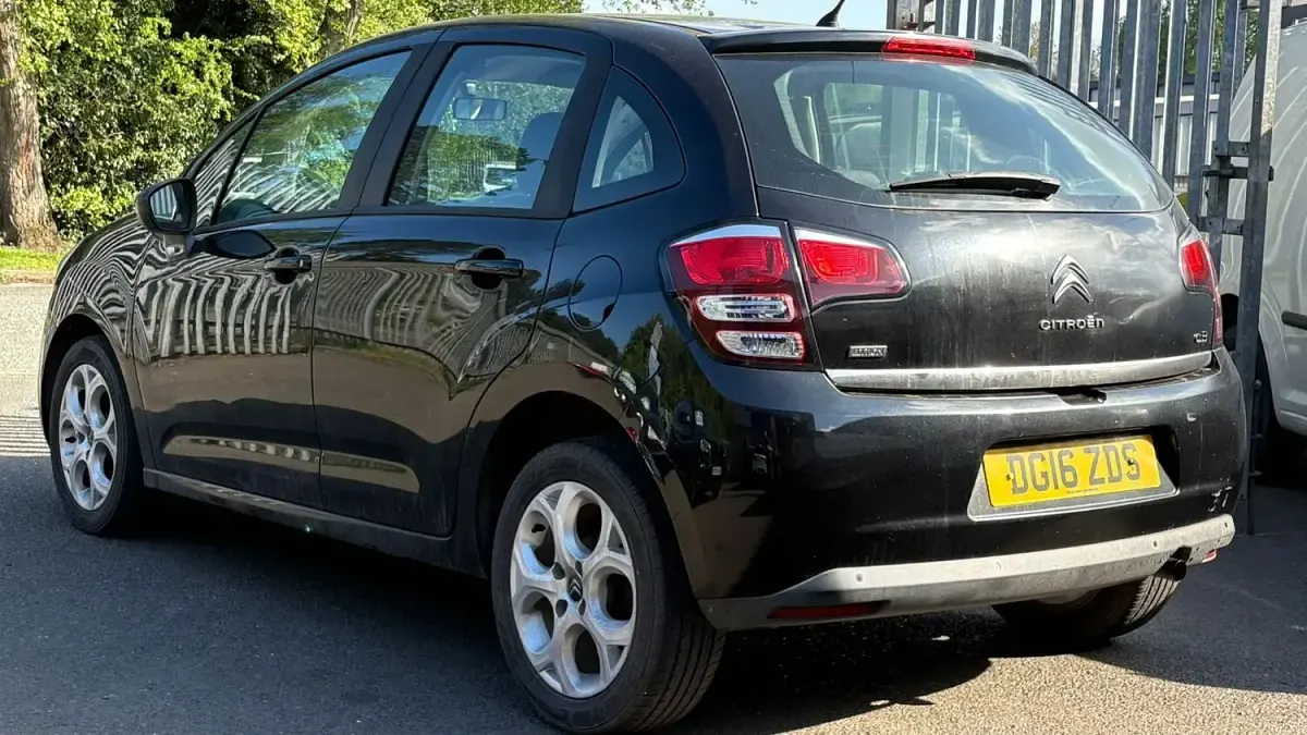 Used Citroën C3 PureTech 68 HP (50 kW) 2016 Black Hatchback