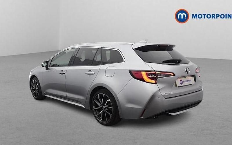 Used Toyota Corolla 184 HP (135 kW) 2022 Silver Estate