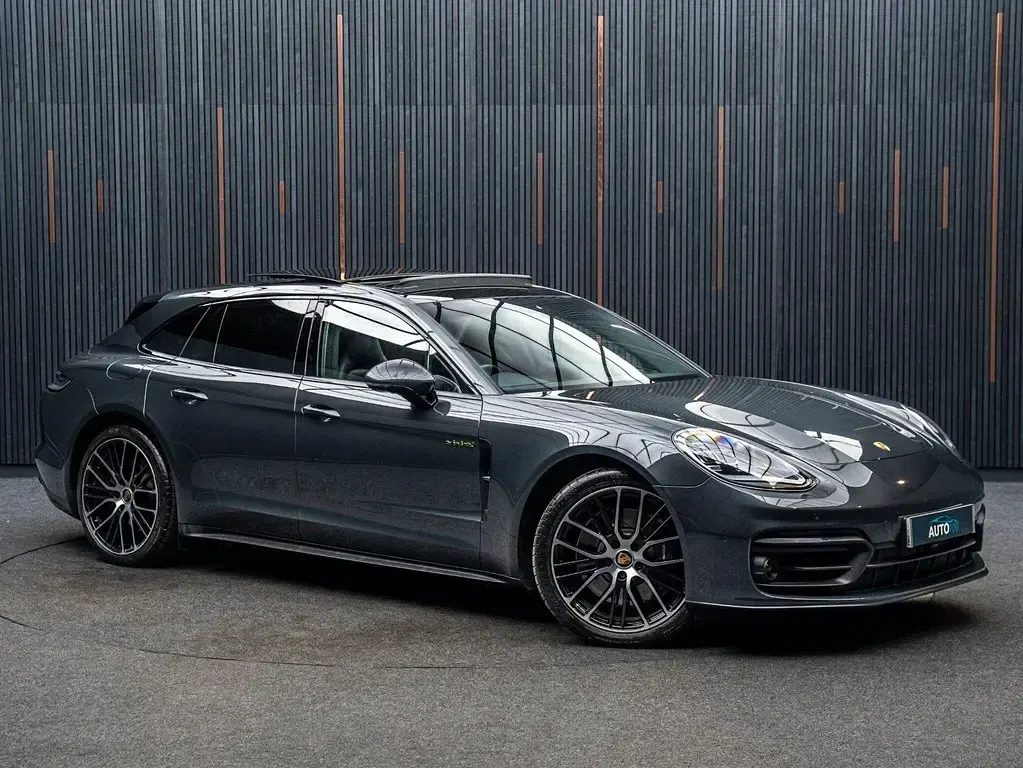Usado Porsche Panamera Platinum Edition 2023 Cinzento Carrinha
