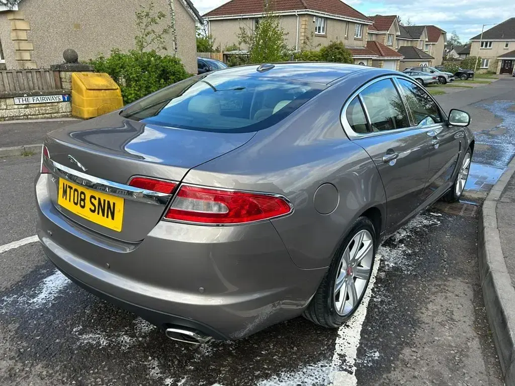 Used Jaguar XF Luxury 207 HP (152 kW) 2008 Grey Sedan